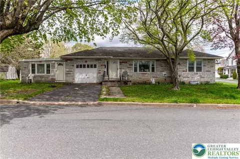 243 E Prospect St, Nazareth, PA 18064