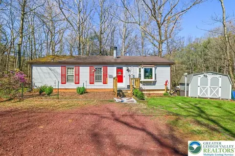 2 Hillary Dr, White Haven, PA 18661