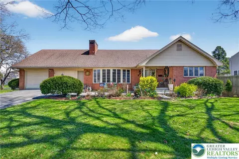 745 N Marshall St, Allentown, PA 18104