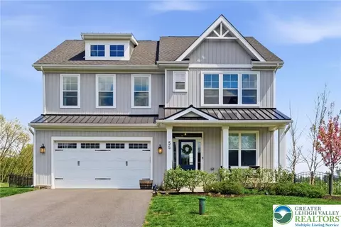 55 Alieh Ct, Williams Twp, PA 18042