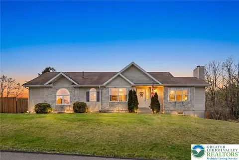 301 Brown St, Port Carbon, PA 17965