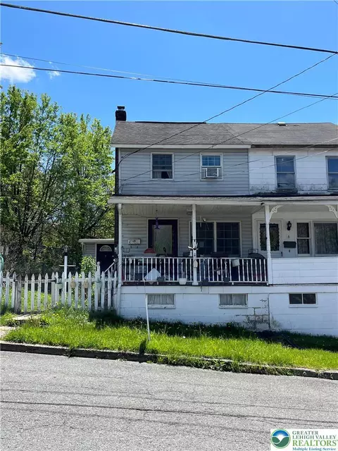 4 Andrewsville St, Lansford, PA 18232