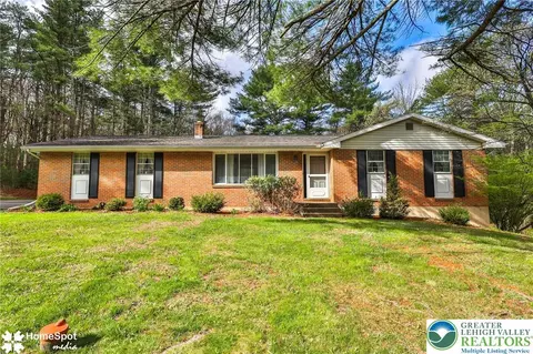 7262 Mount Eaton Rd, Saylorsburg, PA 18353