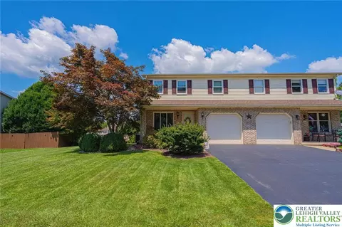 421 Mckeever Ln, Northampton, PA 18067