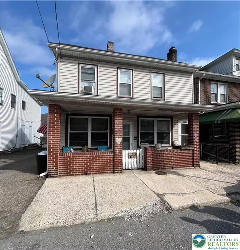 340 W Catawissa St, Nesquehoning, PA 18240