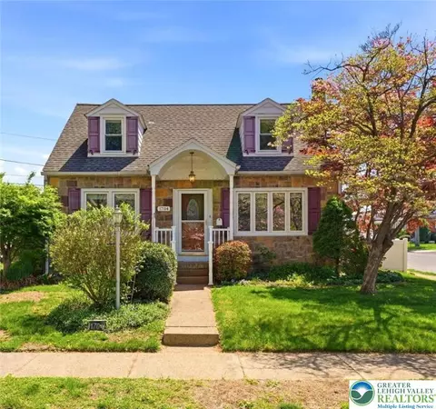 1704 Lincoln St, Bethlehem, PA 18017