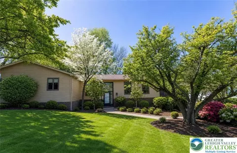 4461 Kohler Dr, Allentown, PA 18103