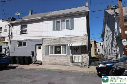 17 Center St, Lansford, PA 18232