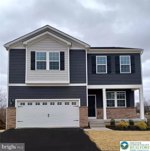 139 Winding Rd, Forks Twp, PA 18040