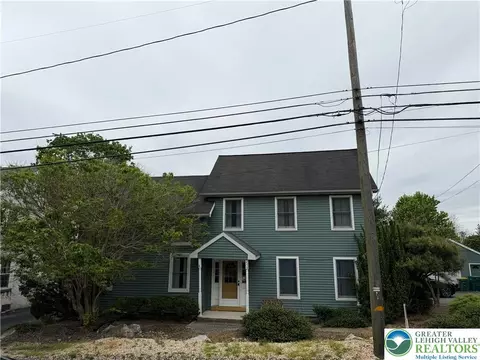 5532 Texas Rd, Macungie, PA 18062