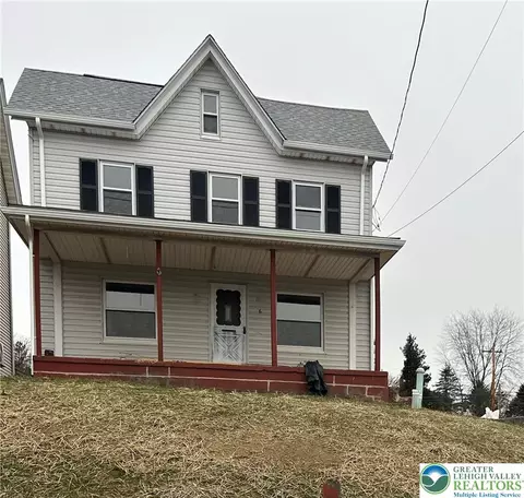 6 S Kittatinny Rd, Lehighton, PA 18235