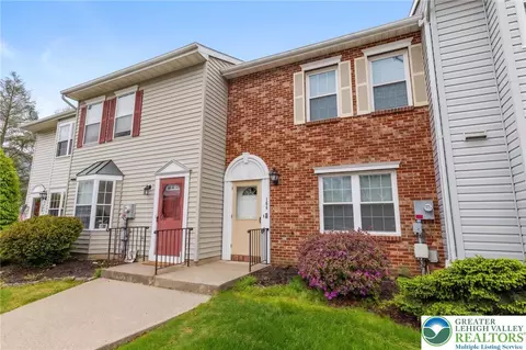 104 Empire Ct, Bethlehem, PA 18020