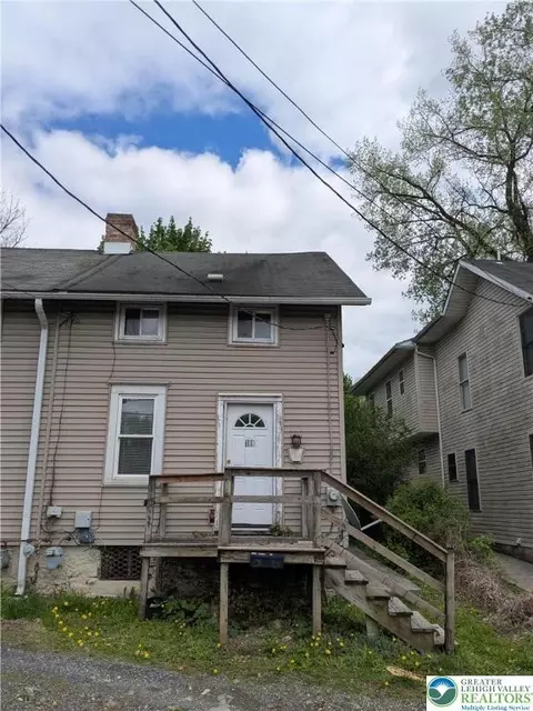 169 Main St, Glendon, PA 18042