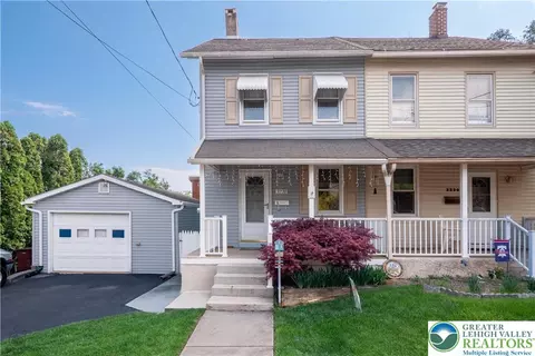 3228 S Front St #3226, Hokendauqua, PA 18052