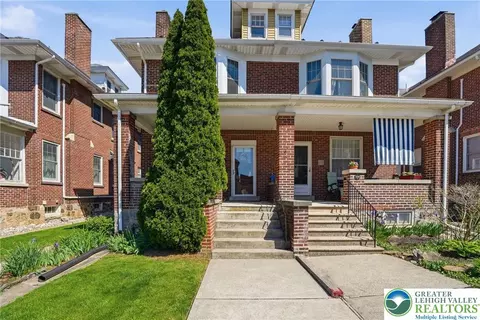 1350 Montrose Ave, Bethlehem, PA 18018