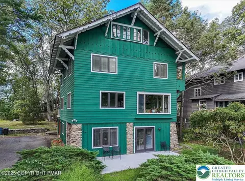 119 Falls Dr, Barrett Twp, PA 18323