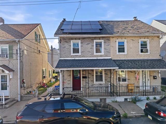 226 Church St, Catasauqua, PA 18032