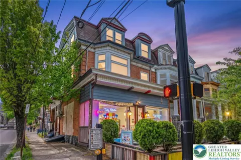 1502 W Chew St, Allentown, PA 18102