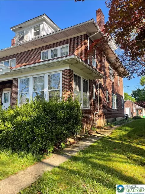 2415 W Allen St, Allentown, PA 18104