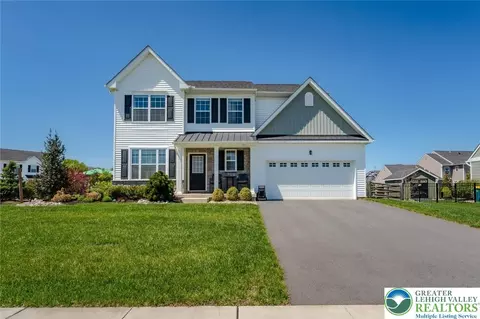 1034 Lisa Ln, Palmer Township, PA 18045
