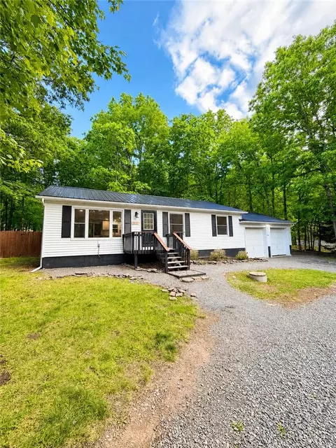 182 Mountain Rd, Albrightsville, PA 18210