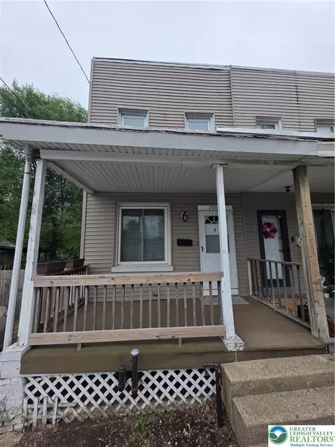 2710 Columbia St, Palmer Township, PA 18045
