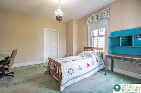Bedroom - 39 E Wall St, Bethlehem, PA 18018 photo 5 of 9