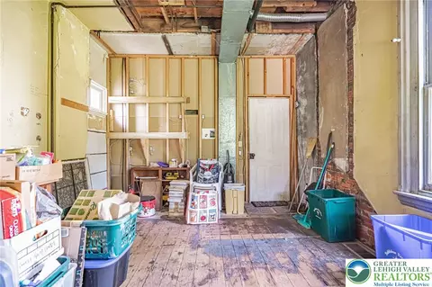 Entry Way - 39 E Wall St, Bethlehem, PA 18018 photo 4 of 6