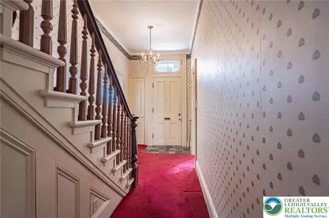Entry Way - 39 E Wall St, Bethlehem, PA 18018 photo 2 of 6