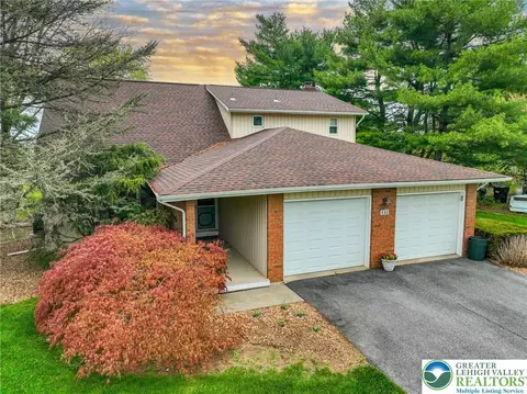453 Larch Ln, Nazareth, PA 18064