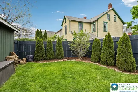 Exterior - 437 3rd Ave, Bethlehem, PA 18018 photo 13 of 15