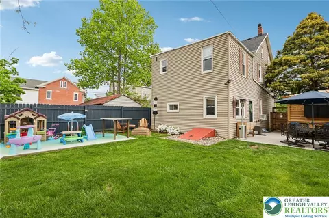 Exterior - 437 3rd Ave, Bethlehem, PA 18018 photo 11 of 15