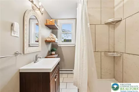 Bath - 437 3rd Ave, Bethlehem, PA 18018 photo 2 of 2