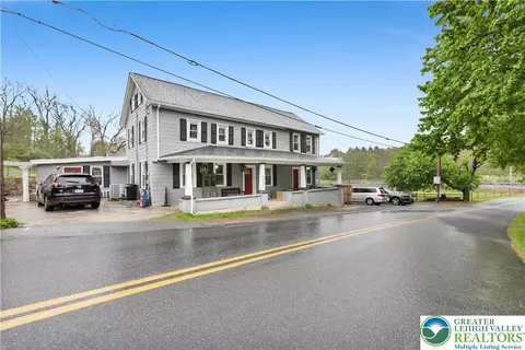 5055 Memorial Rd, Schnecksville, PA 18078