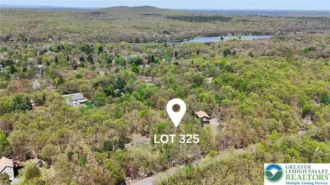 325 Blairwood Ln, Tunkhannock Twp, PA 18210