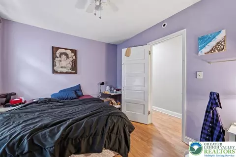 Bedroom - 529 E Laurel St, Bethlehem, PA 18018 photo 2 of 4
