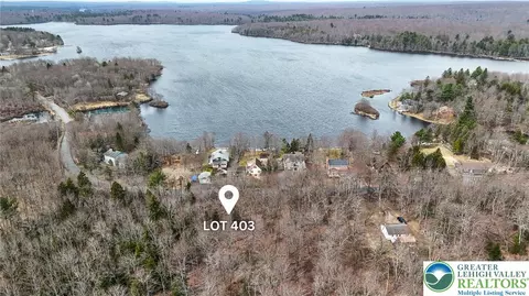 403 Sylvan Ln, Coolbaugh Twp, PA 18346