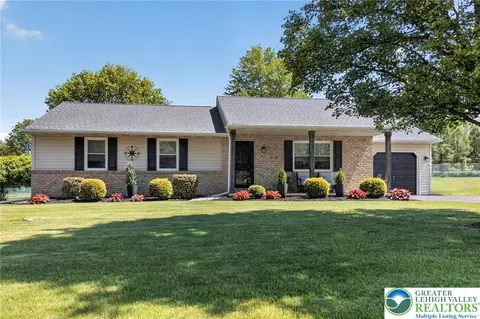 1611 Sleepy Hollow Rd, Quakertown, PA 18951