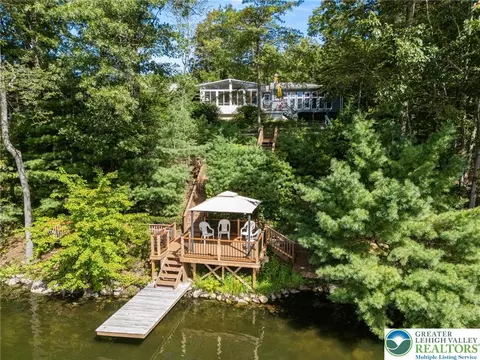 247 Echo Rd, Saylorsburg, PA 18353