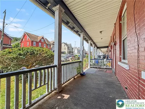 Exterior - 1245 E 3rd St, Bethlehem, PA 18015 photo 2 of 4