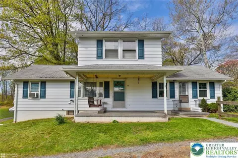 429 Monocacy Dr, Bath, PA 18014