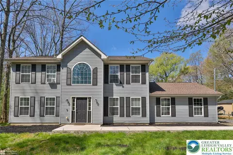 1143 Willow Creek Dr, Kunkletown, PA 18058