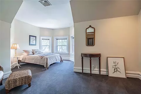 Bedroom - 135 E Wall St, Bethlehem, PA 18018 photo 6 of 8