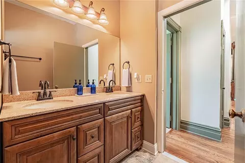 Bath - 135 E Wall St, Bethlehem, PA 18018 photo 6 of 7