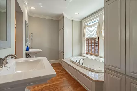 Bath - 135 E Wall St, Bethlehem, PA 18018 photo 1 of 7