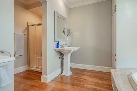 Bath - 135 E Wall St, Bethlehem, PA 18018 photo 4 of 7