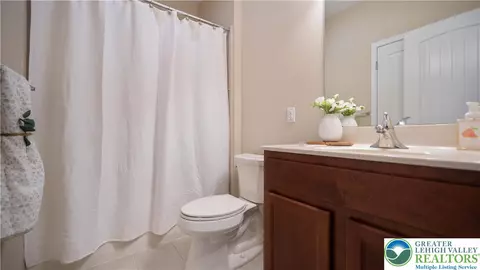 Bath - 3501 Treeview Dr, Emmaus, PA 18049 photo 3 of 3