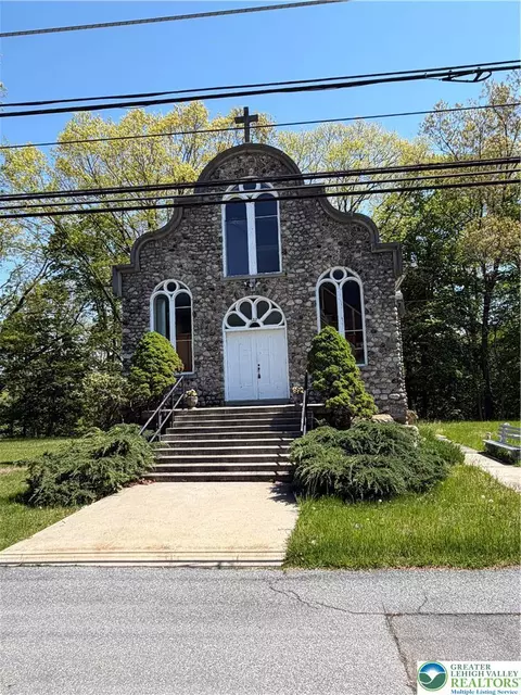 720 Delaware Ave, Portland, PA 18351