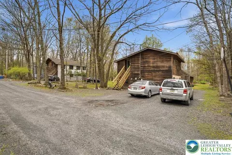 2445 Dornick Rd, East Stroudsburg, PA 18302