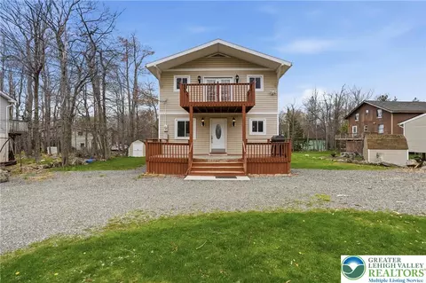 1117 Knollwood Dr, Coolbaugh Twp, PA 18466